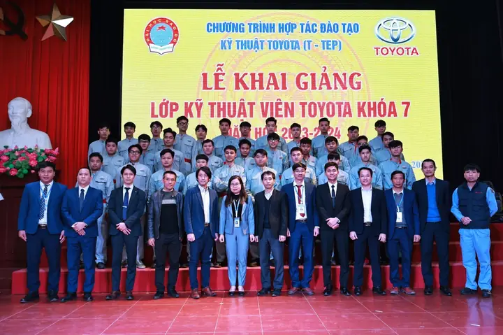 Khai Giảng Học Bổng Kỹ Thuật Toyota Khai Giảng Học Bổng Kỹ Thuật Toyota