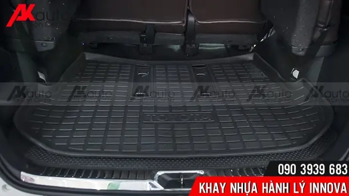 Khoang Hành Lý Toyota Innova 2016