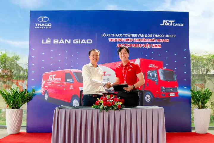 Khối Lượng Bản Thân 1088 Kg Toyota