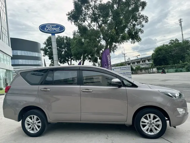 Khu Vực Tiếp Nhận Xe Của Toyota