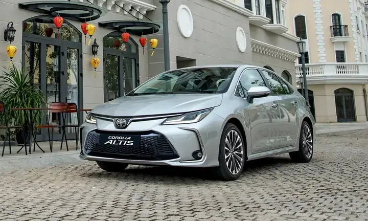 Khuyến Mãi Khi Mua Toyota Corolla Altis