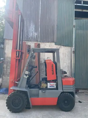 Kích Nâng Gầm Xe Ô Tô Toyota Hàng Nhật Bãi Kích Nâng Gầm Xe Ô Tô Toyota Hàng Nhật Bãi