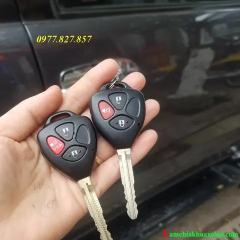 Làm Lại Chìa Khoá Xe Toyota Vios