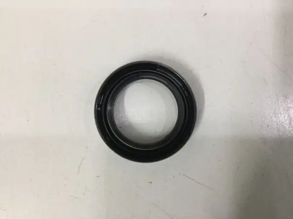 Láp Cầu Trước Xe Toyota Land Cruiser