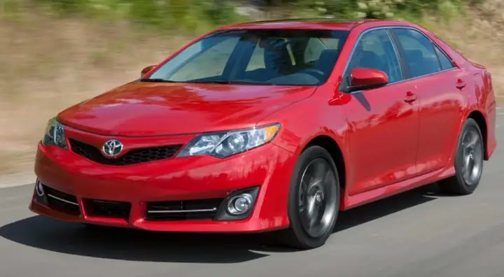 Mau Xe Toyota Cam Ry 2013