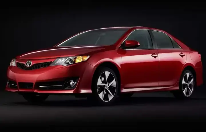 Mau Xe Toyota Cam Ry 2013