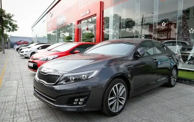 Mazda 6 2015 Và Toyota Camry Mazda 6 2015 Và Toyota Camry