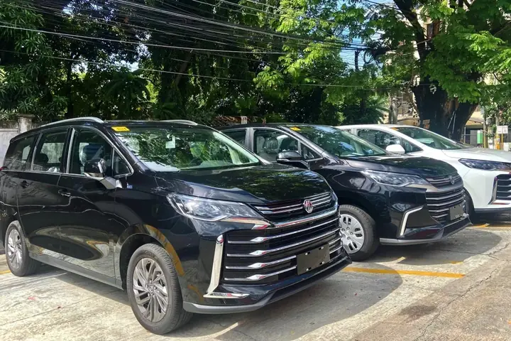 Một Số Đối Thủ Của Xe Toyota Innova