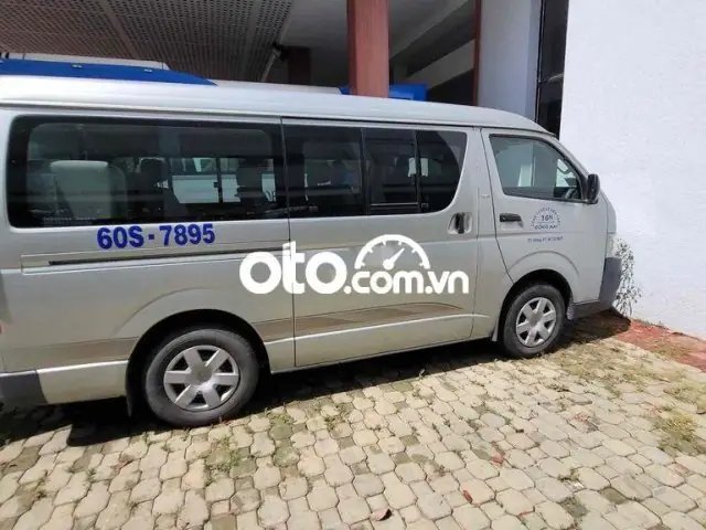 Mua Ban Xe Oto Toyota Hiea Doi 2010