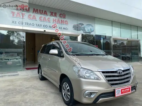 Mua Ban Xe Toyota Innova 2015