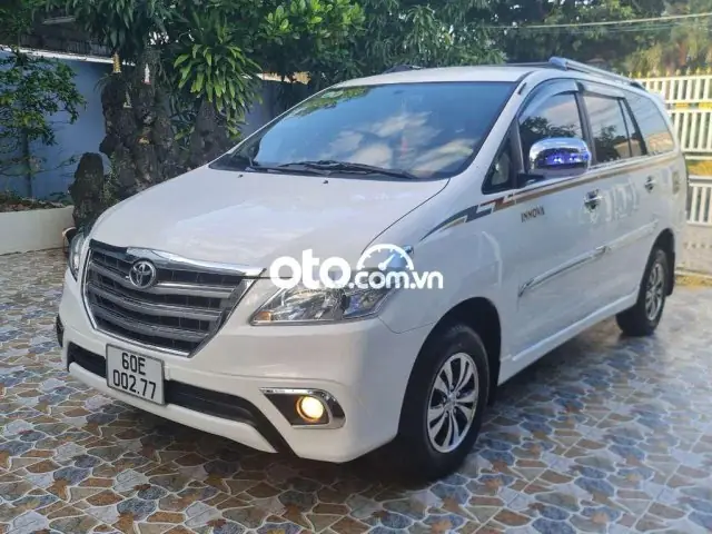 Mua Ban Xe Toyota Innova 2015