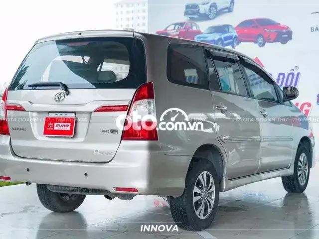 Mua Ban Xe Toyota Innova 2015