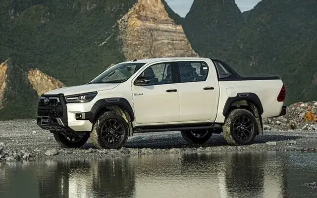 Mua Xe Bán Tải Toyota Trả Góp