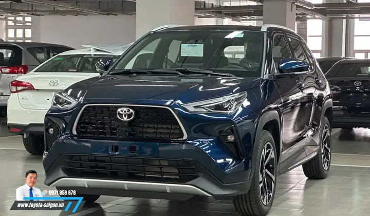 Mua Xe Gầm Cao Toyota 5 Chỗ