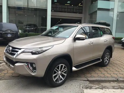 Mua Xe Oto Toyota Fortuner Tra Gop