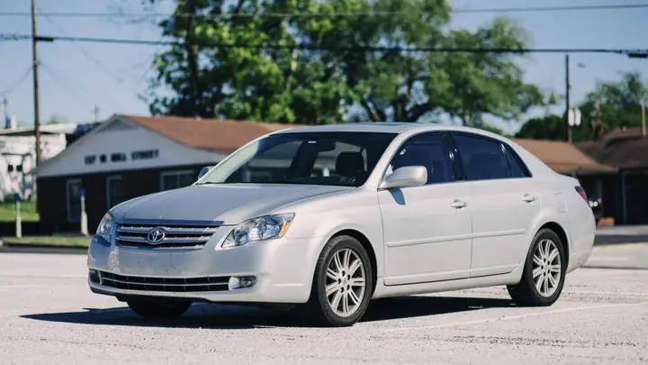Mua Xe Toyota Cu Nhap Khau