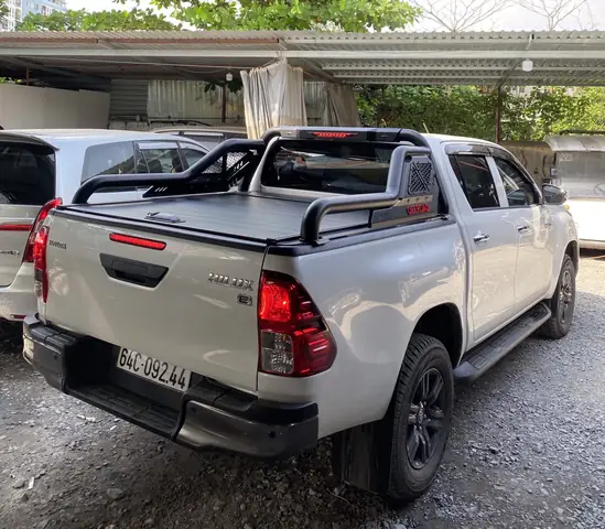 Nắp Thùng Xe Bán Tải Toyota