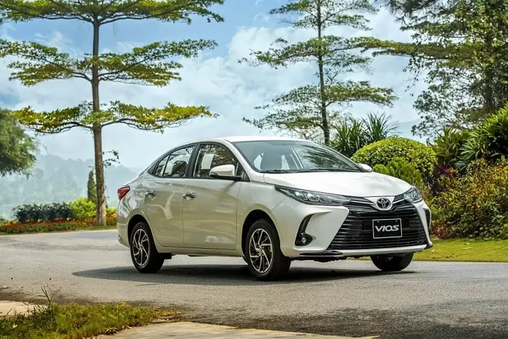 Nên Mua Ford Fiesta Hay Toyota Vios