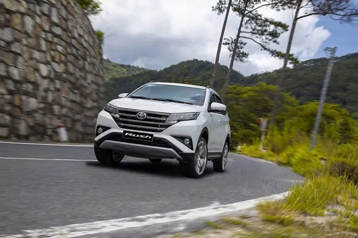 Nên Mua Toyota Rush Hay Innova Nên Mua Toyota Rush Hay Innova
