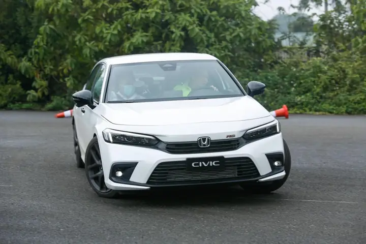 Nên Mua Toyota Vios Hay Honda Civic Nên Mua Toyota Vios Hay Honda Civic