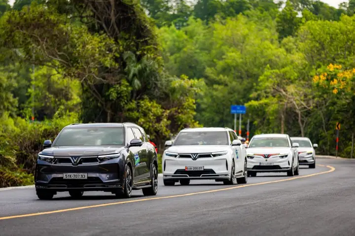 Nhan Dinh Nao Ve Thuot Do Toyota La Dung