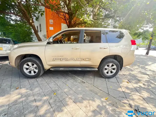 Nô I Thâ T Toyota Prado 2010