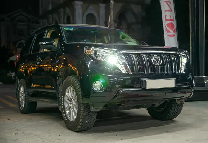 Nô I Thâ T Toyota Prado 2015