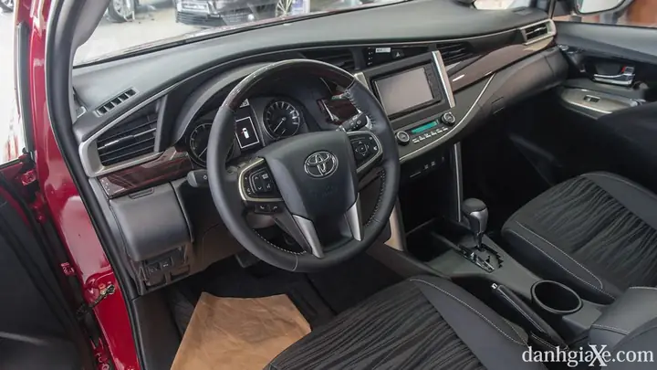 Nội Ngoại Thất Toyota Innova 2018 Nội Ngoại Thất Toyota Innova 2018