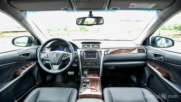 Nội Thất Toyota Camry 2.5q 2016
