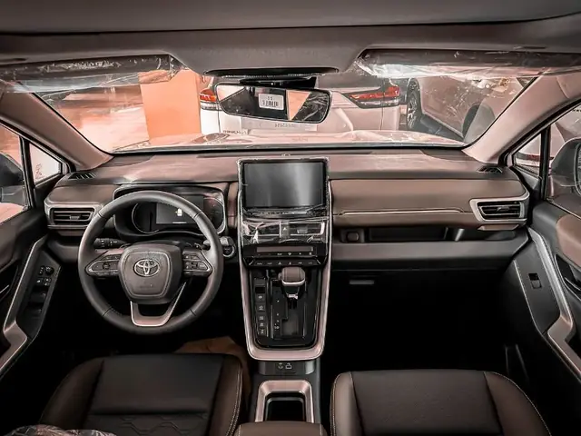Nội Thất Toyota Innova V 2019
