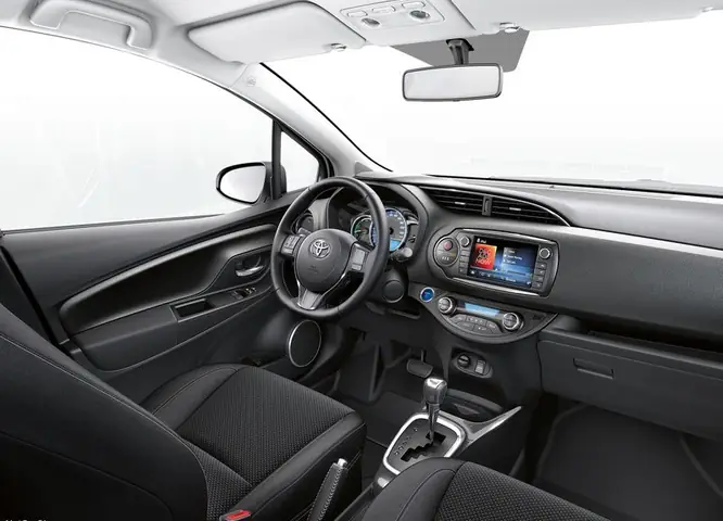 Nội Thất Toyota Yaris 2015 G