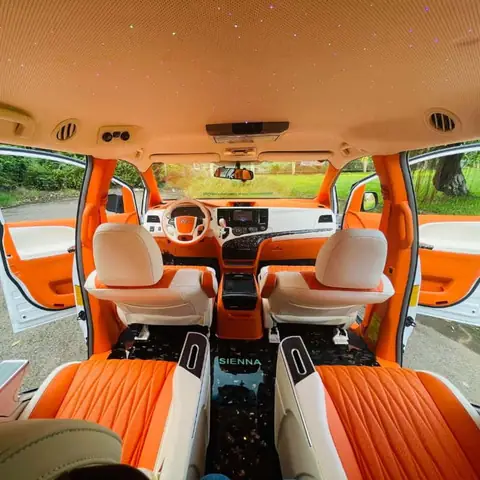 Nội Thất Xe 7 Chỗ Toyota Sienna