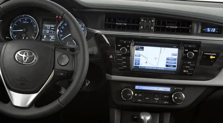 Noi That Xe Toyota Altis 2016