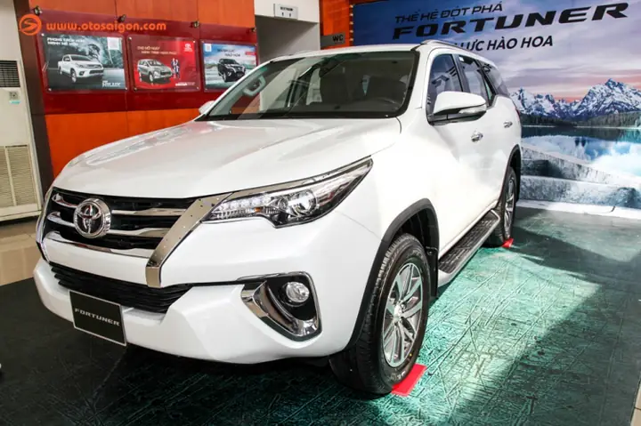 Otosaigon Chi Tiết Toyota Fortuner 2017