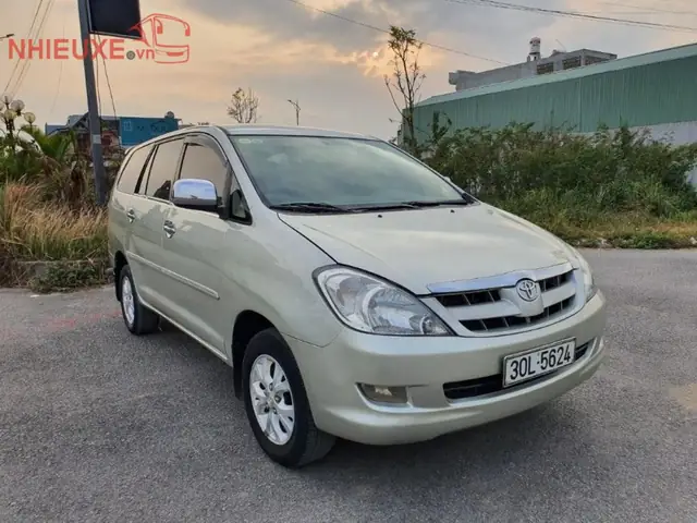 Phân Biệt Đời Xe Innova Toyota