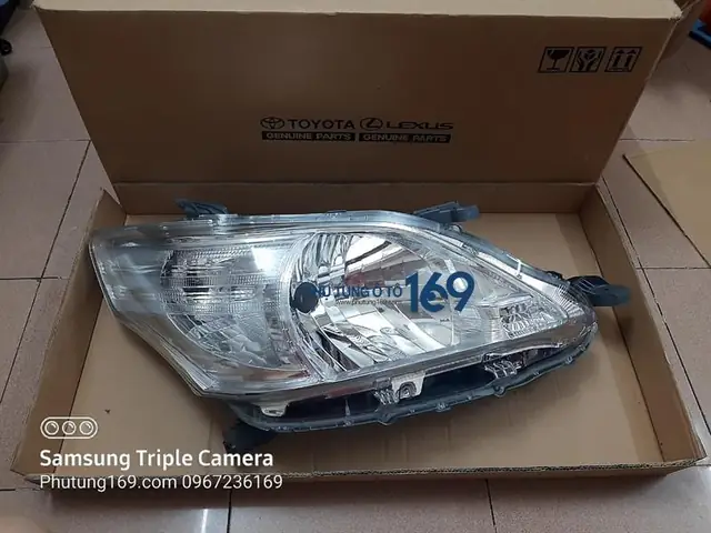Phụ Tùng Cam Lái Bên Phải Xe Toyota Innova