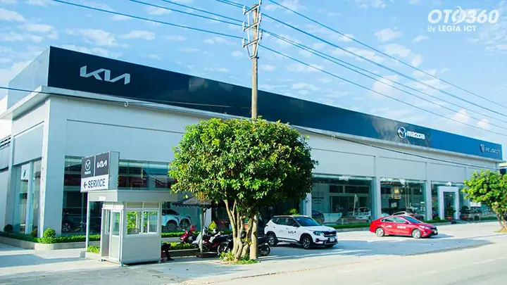 Showroom Toyota Đang Xây Dựng Ở Đường Nguyễn Văn Linh Showroom Toyota Đang Xây Dựng Ở Đường Nguyễn Văn Linh