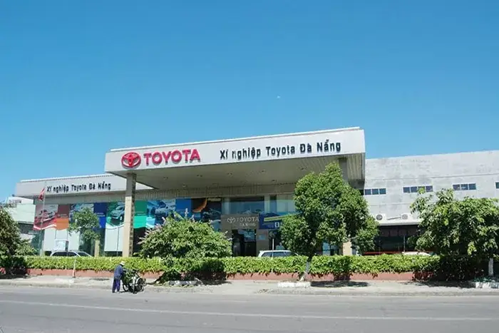 Showroom Toyota Lê Đình Lý Đà Nẵng