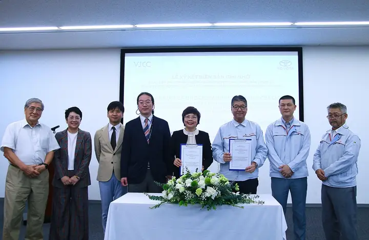 Sơ Lược Về Công Ty Toyota Việt Nam