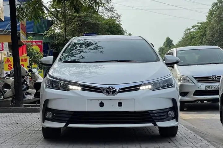 So Sánh Ford Everest 2018 Vs Toyota Fortuner 2108