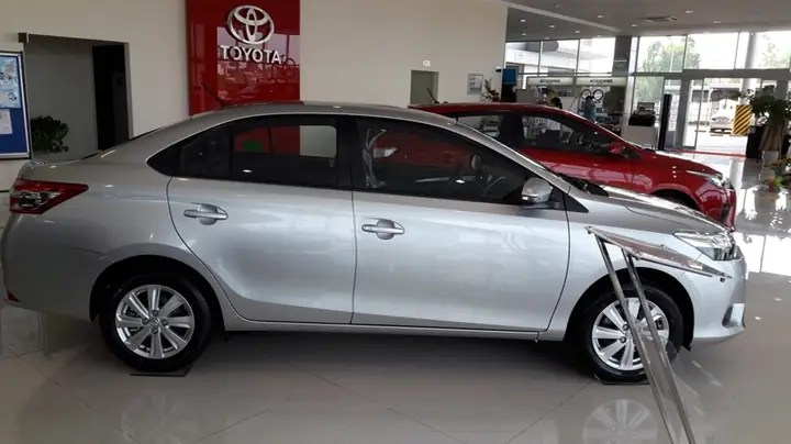 So Sánh Ford Fiesta 2016 Toyota Vios