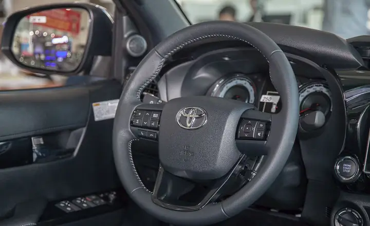 So Sánh Ford Ranger 2019 Và Toyota Hilux 2019