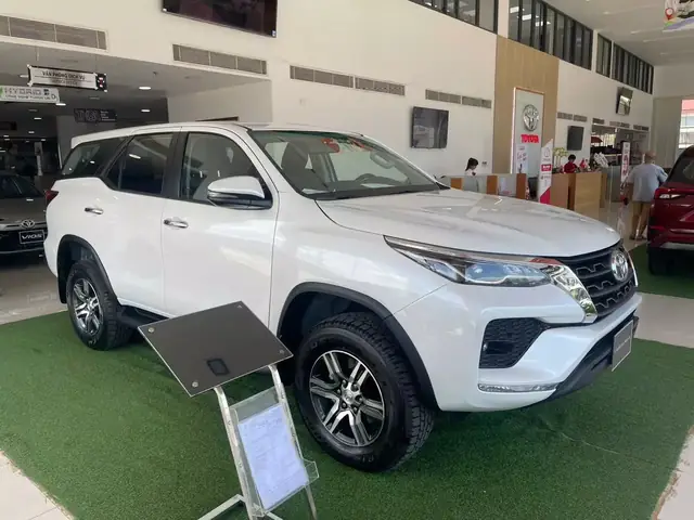 So Sánh Giá Kính Trước Toyota Fortuner So Sánh Giá Kính Trước Toyota Fortuner