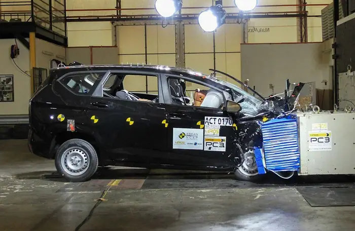 So Sánh Giữa Các Đối Thủ Toyota