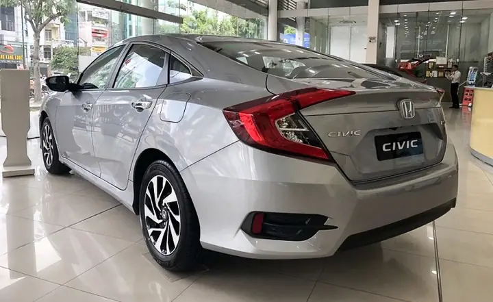 So Sánh Honda Civic Và Toyota Vios