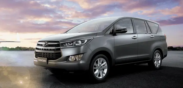 So Sanh Kia Rondo Va Toyota Innova