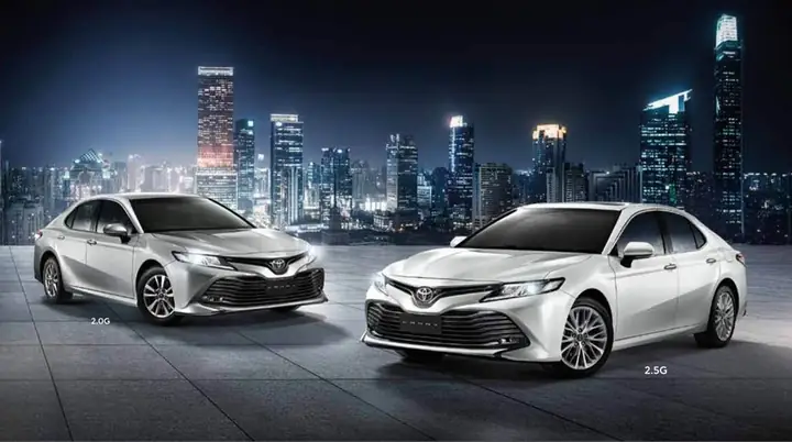 So Sánh Toyota Camry 2.5 G Vs 2.5q