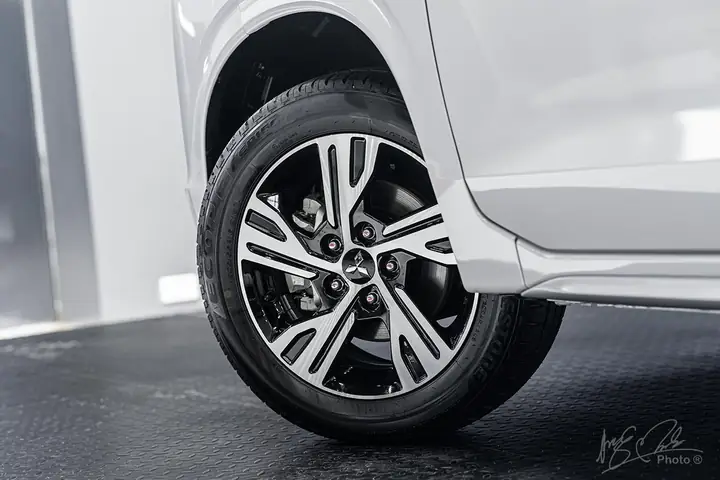 So Sánh Toyota Rush 2019 Facelift Và Misubishi Xpander