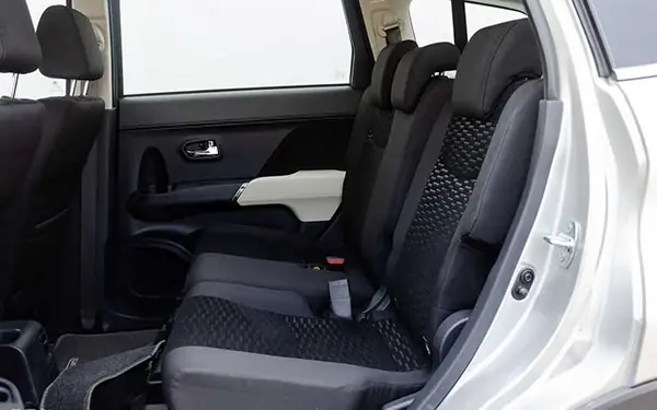 So Sánh Toyota Rush Và Outlander
