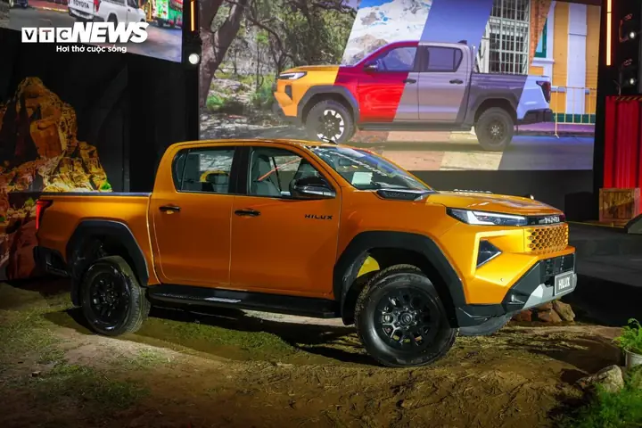 So Sanh Xe O To Ban Tai Toyota Hilux Sr5 So Sanh Xe O To Ban Tai Toyota Hilux Sr5